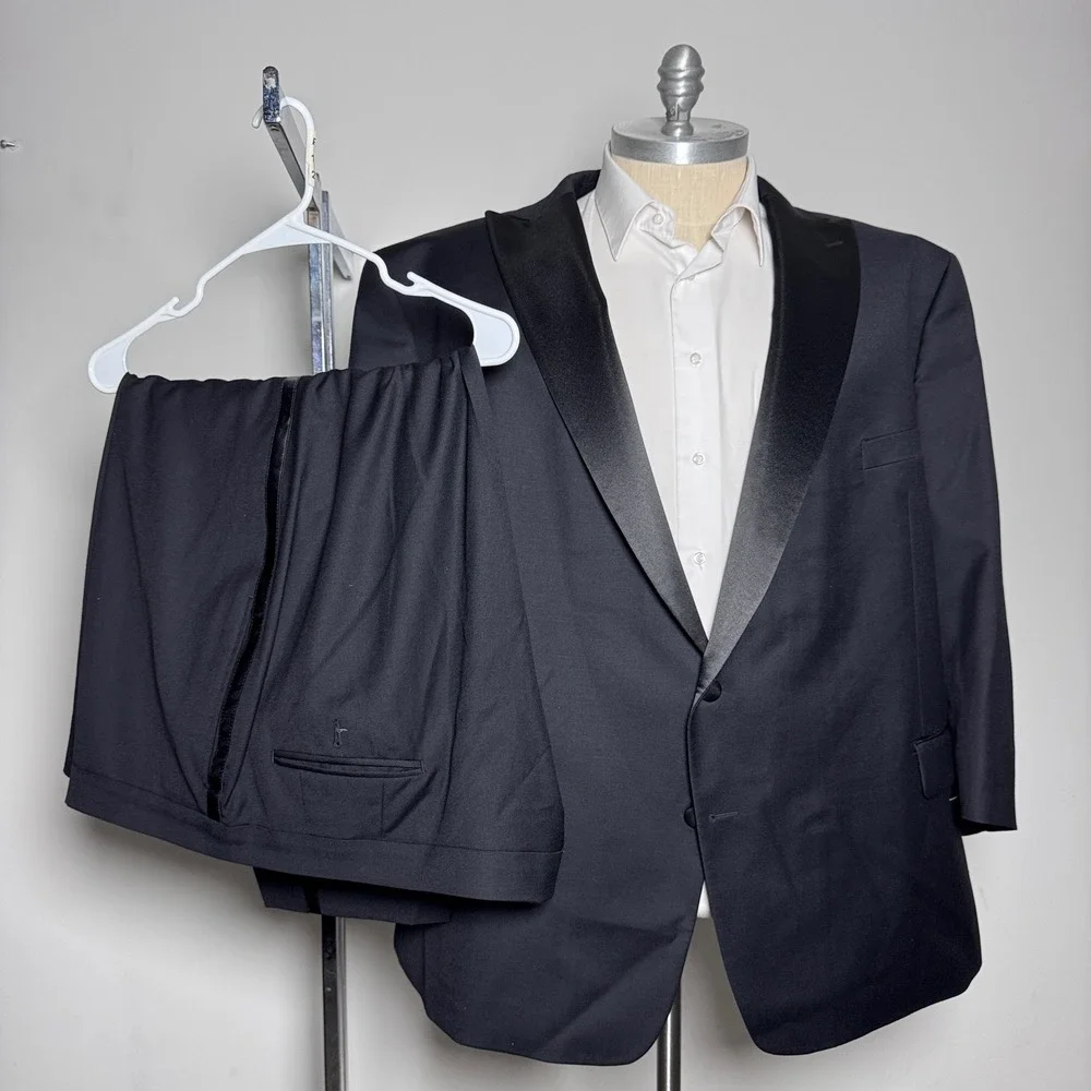 Michael Kors Tuxedo Suit Mens 60R W52xL24 Black Solid Peak Lapel Formal Wedding